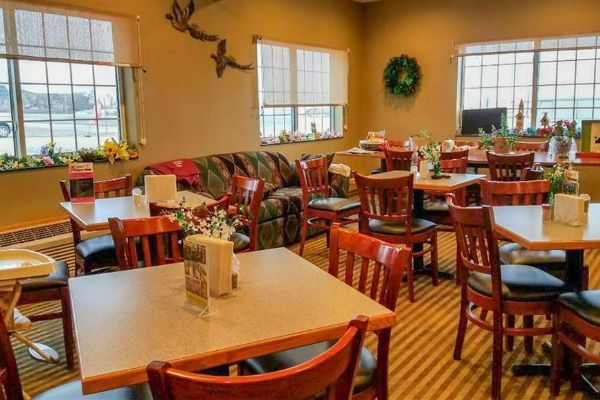 BOWMAN INN AND SUITES (Bowman)